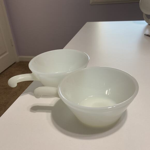 Anchor Hocking Fire King Soup Bowl Oven-Proof set of two - Picture 4 of 5